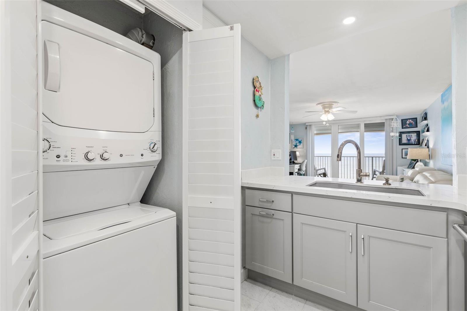 89 S Atlantic Ave #1002 Property Photo 22