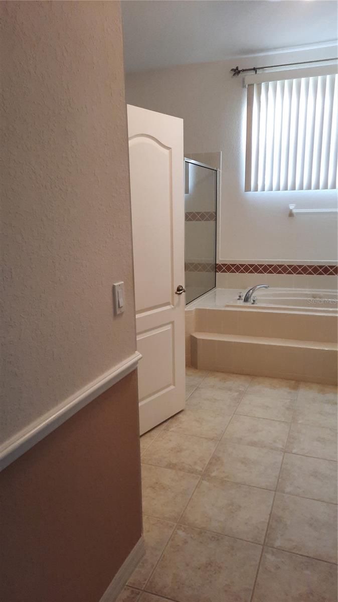 1315 Elli Cir Property Photo 23