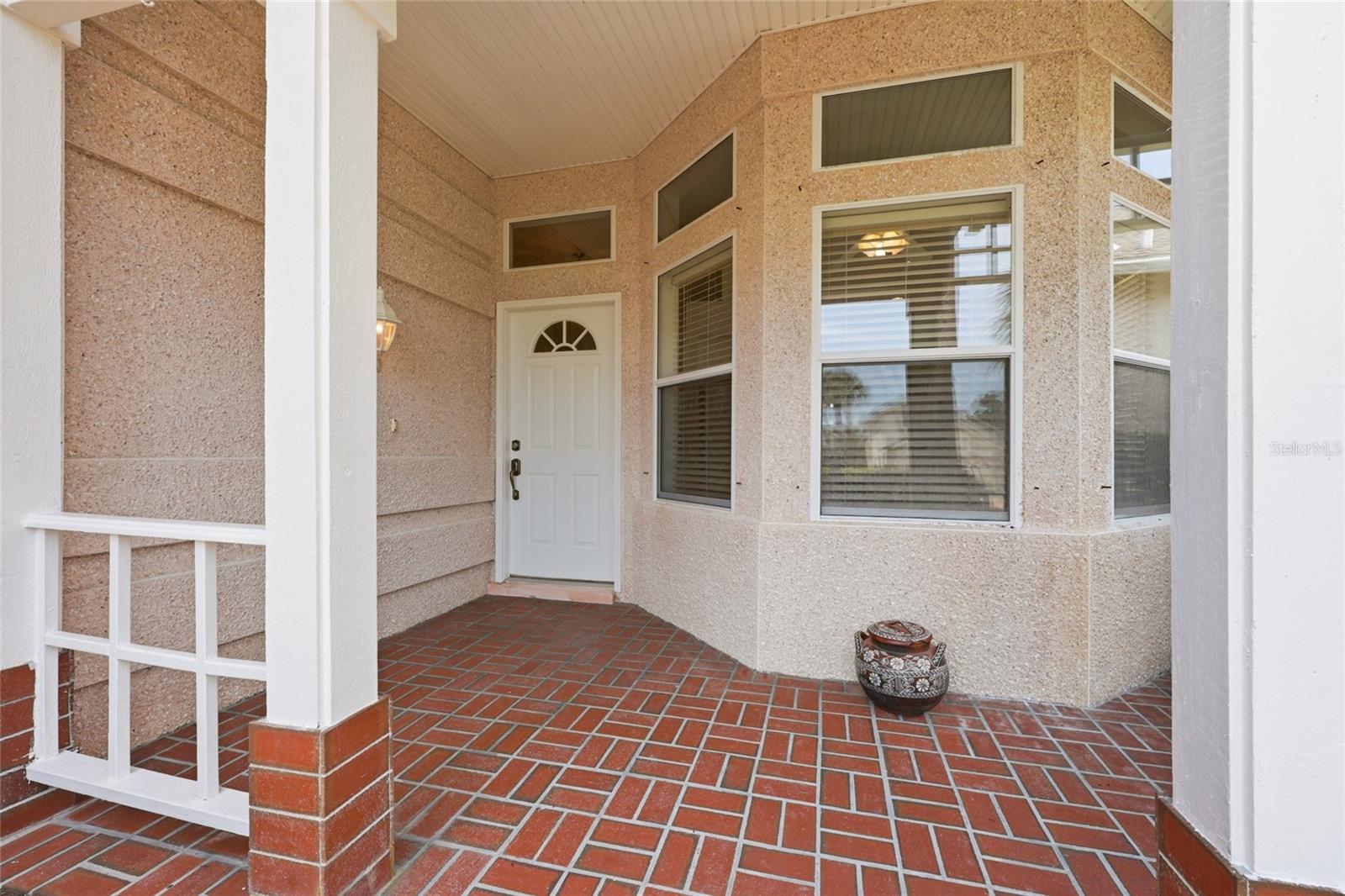 FC319008 Property Photo 2