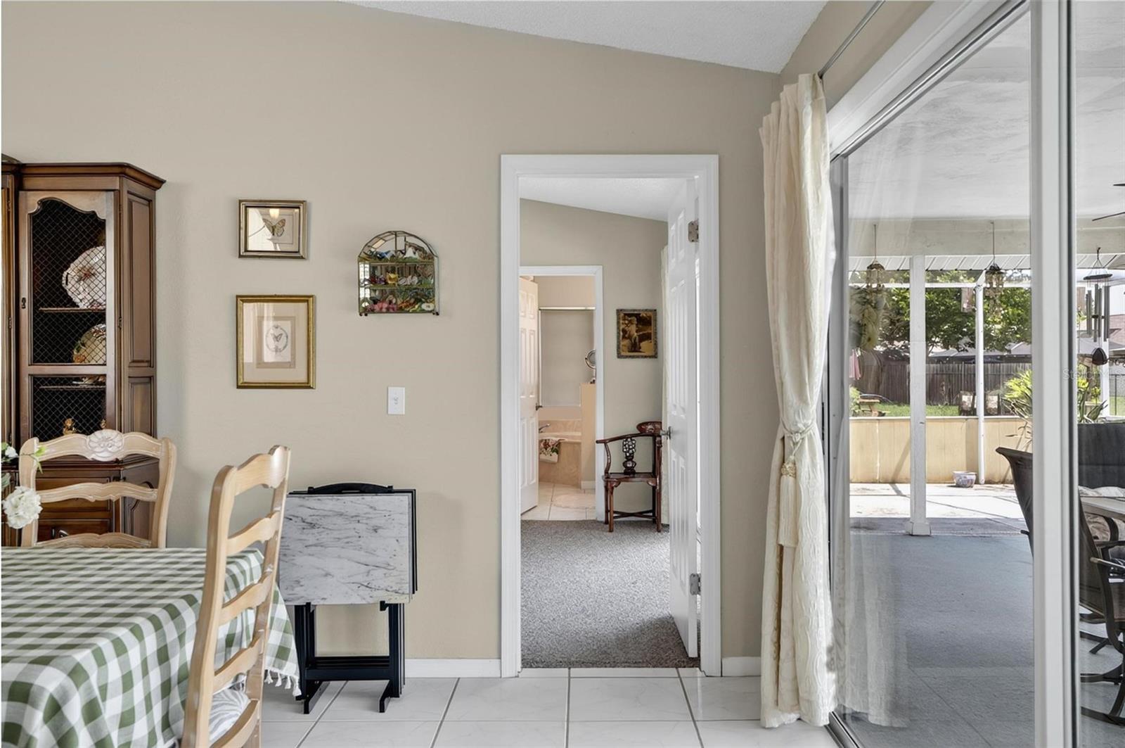 186 Westhampton Dr Property Photo 26