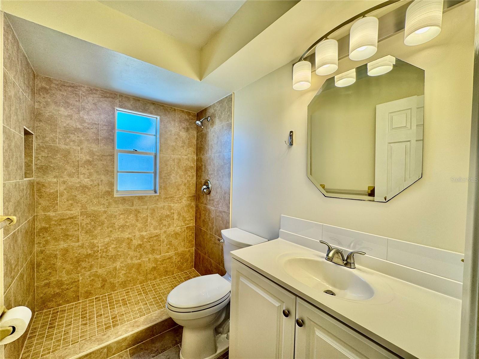 29 Foxhall Ln Property Photo 7