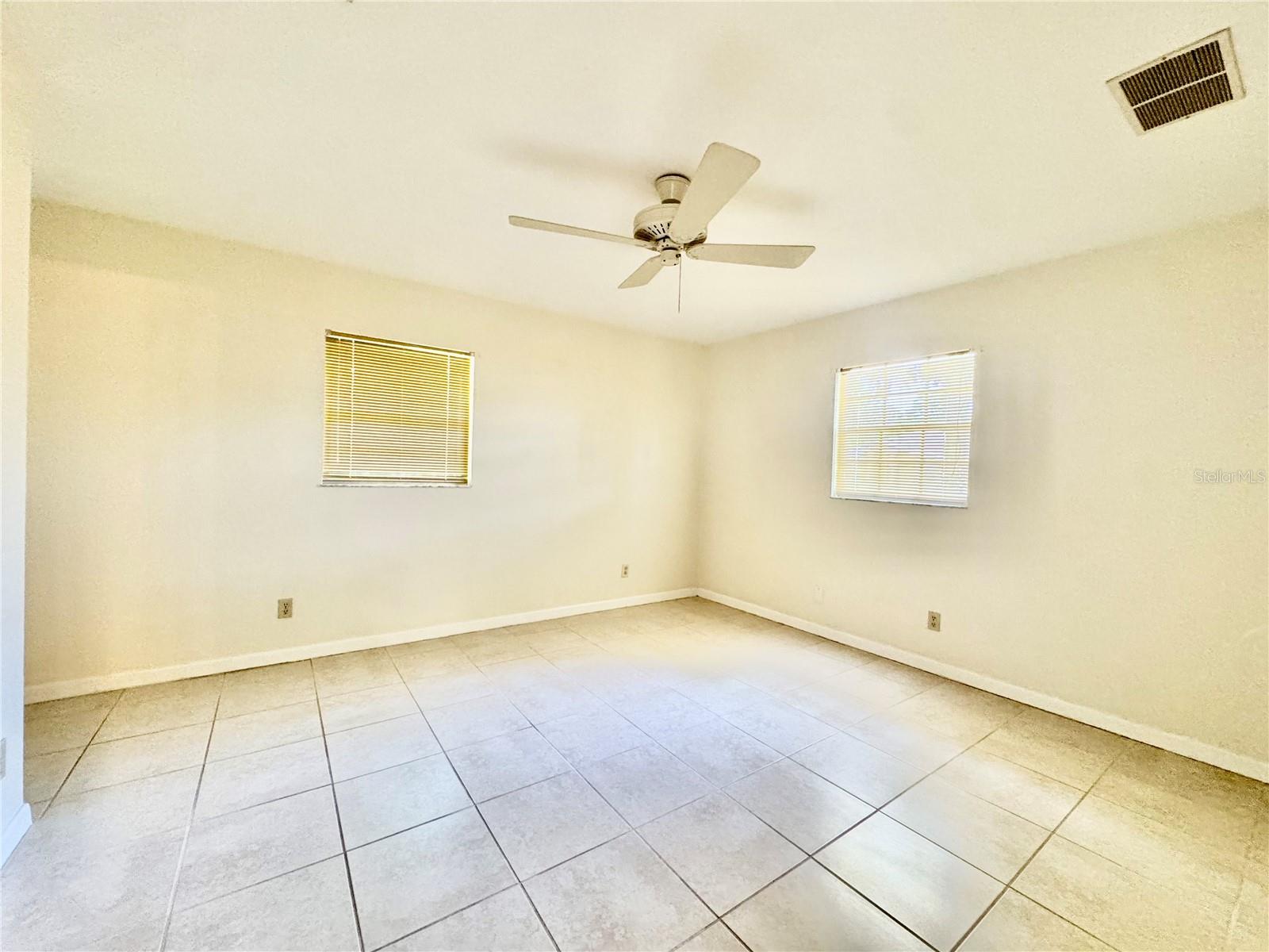 29 Foxhall Ln Property Photo 9
