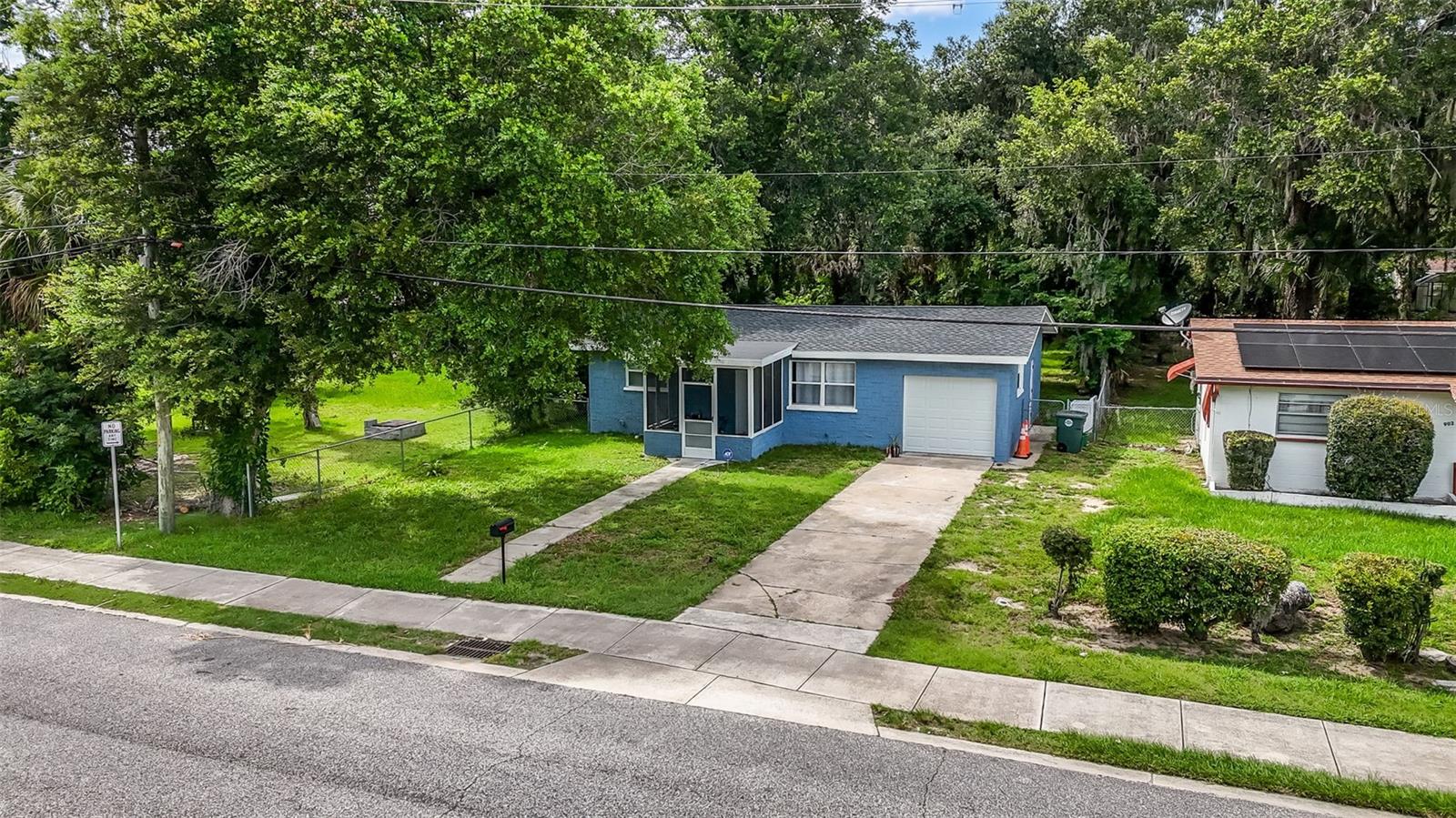 906 Magnolia Ave Property Photo 1