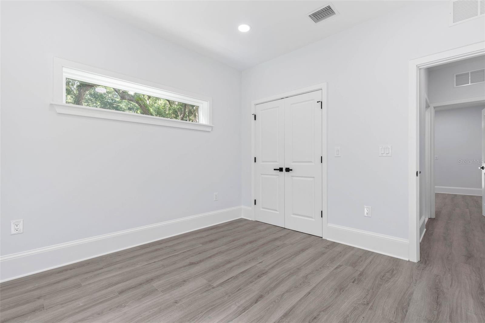 117 Hernandez Ave Property Photo 23