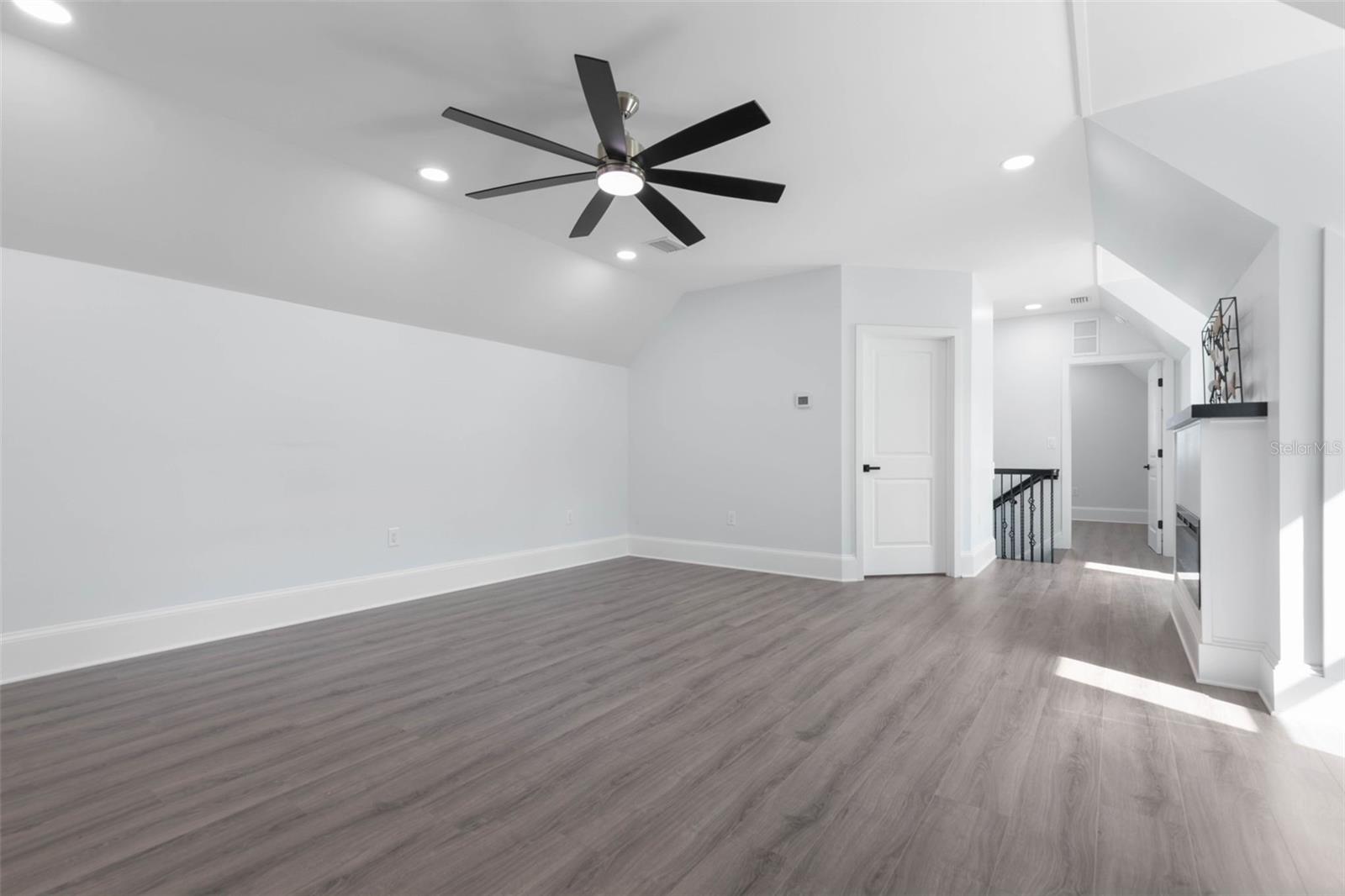 117 Hernandez Ave Property Photo 33