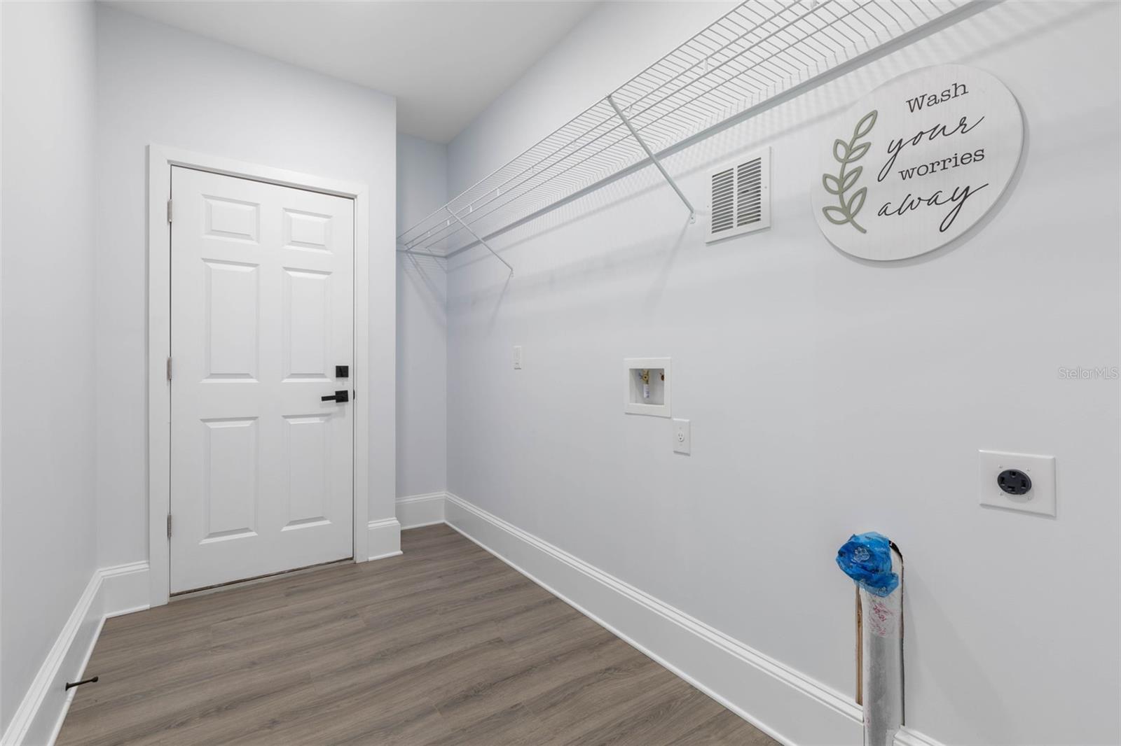 117 Hernandez Ave Property Photo 44