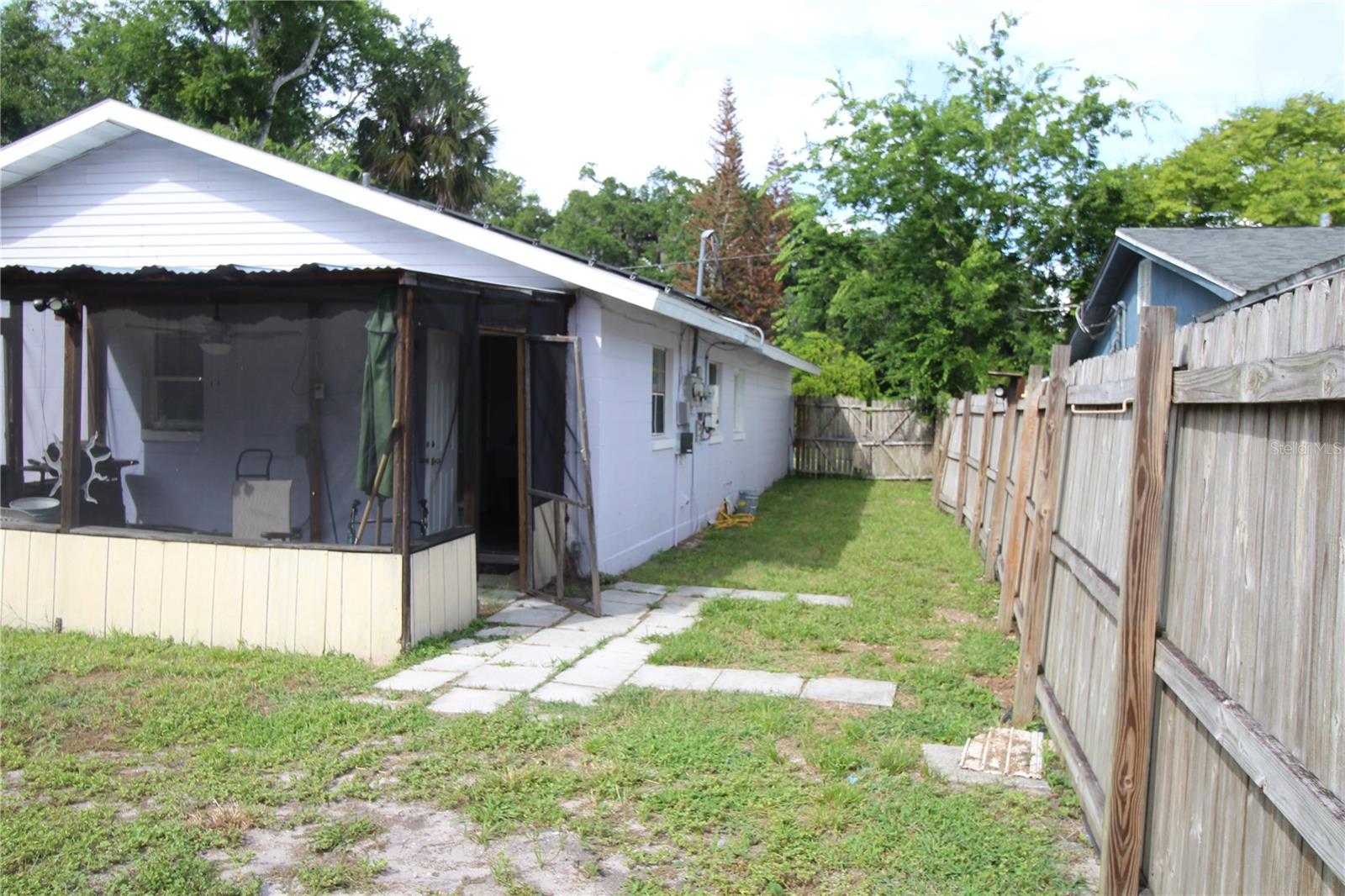 812 Oleander Ave Property Photo 12