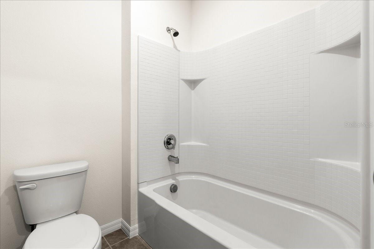 1317 Middle Lake Dr Property Photo 28