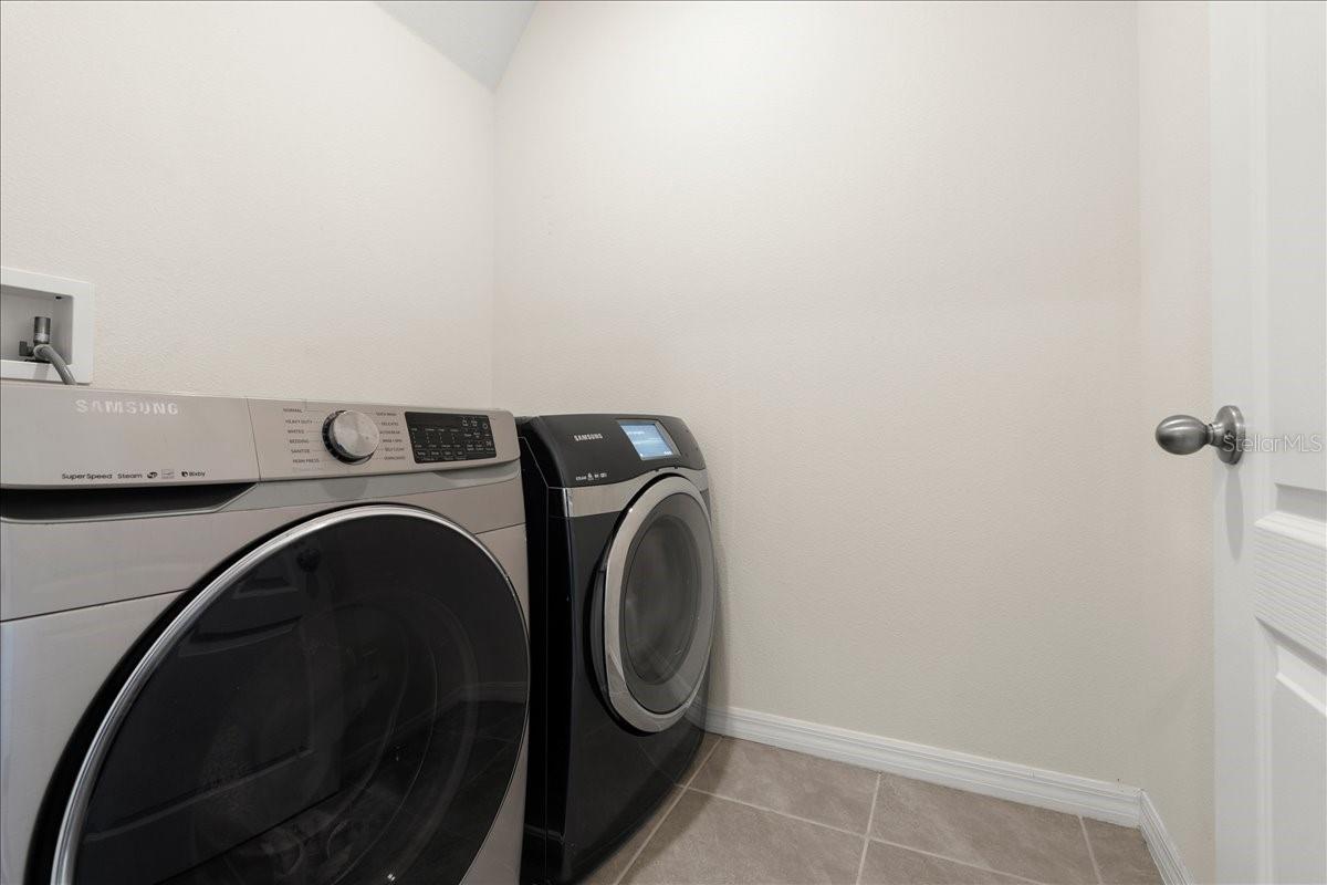 1317 Middle Lake Dr Property Photo 31