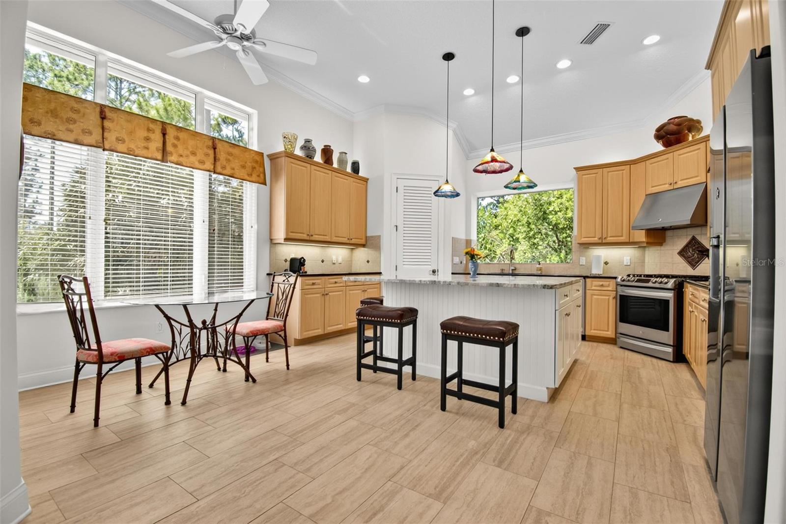 10 S Waterview Dr Property Photo 12