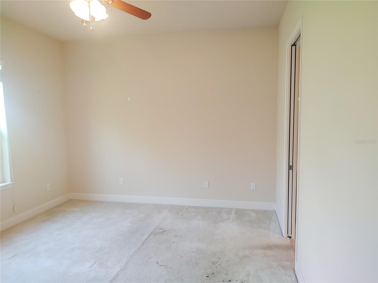 727 Aldenham Ln Property Photo 19