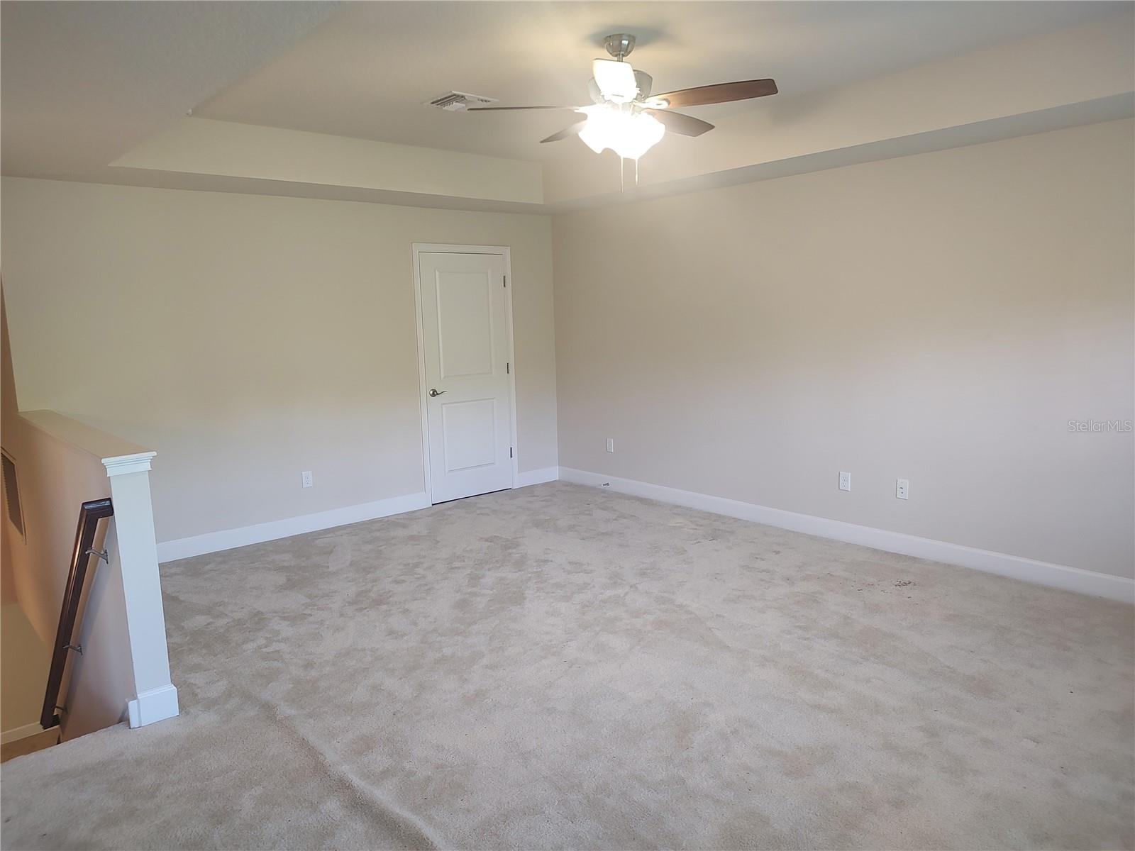 727 Aldenham Ln Property Photo 26