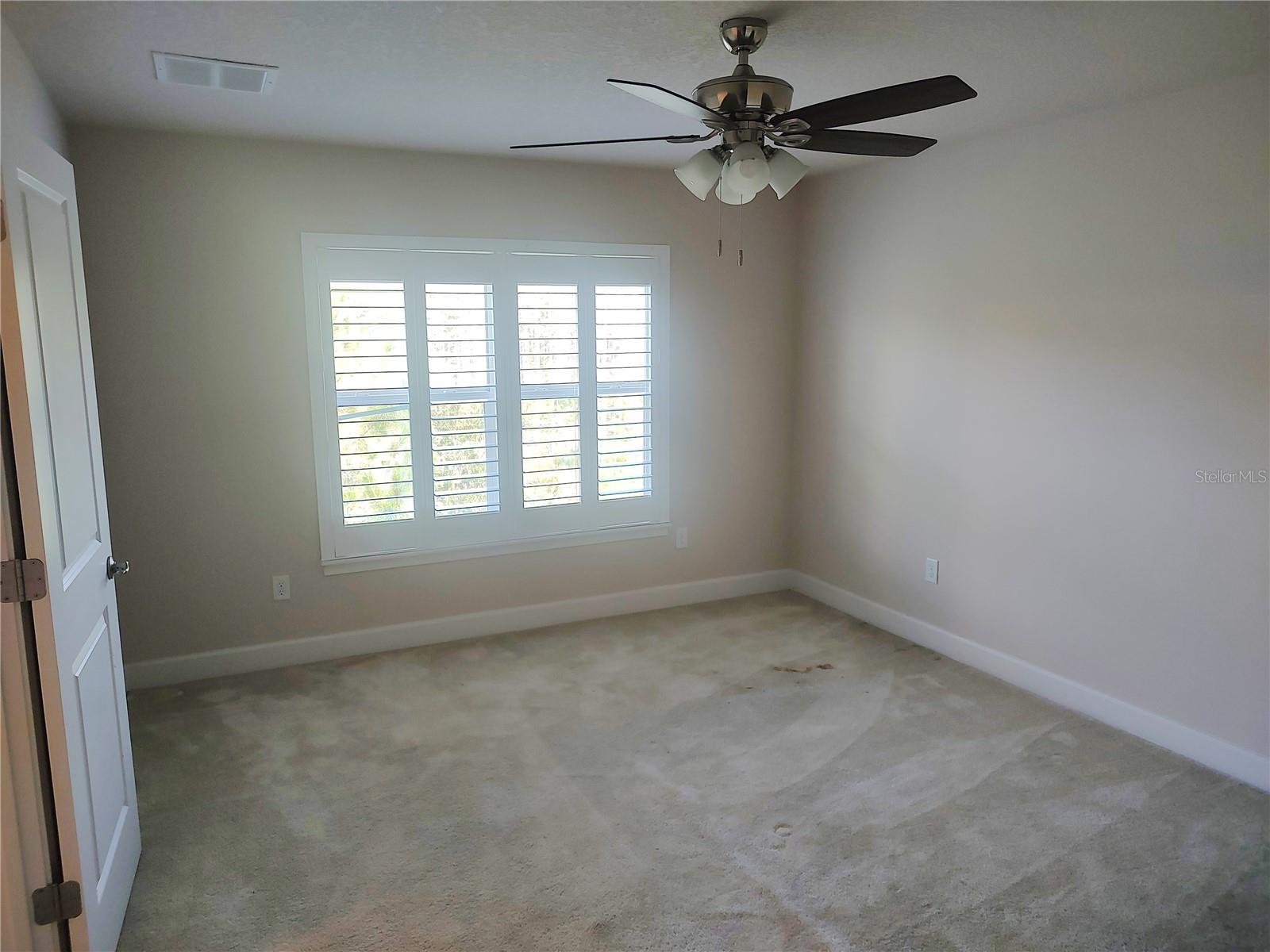 727 Aldenham Ln Property Photo 30