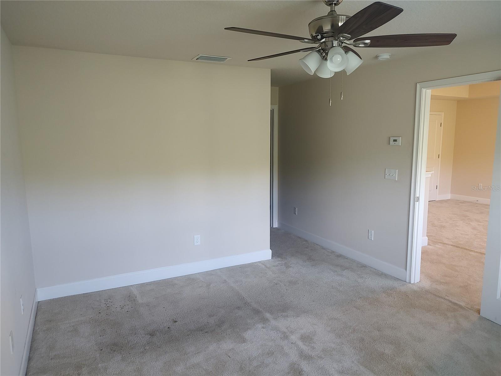 727 Aldenham Ln Property Photo 31