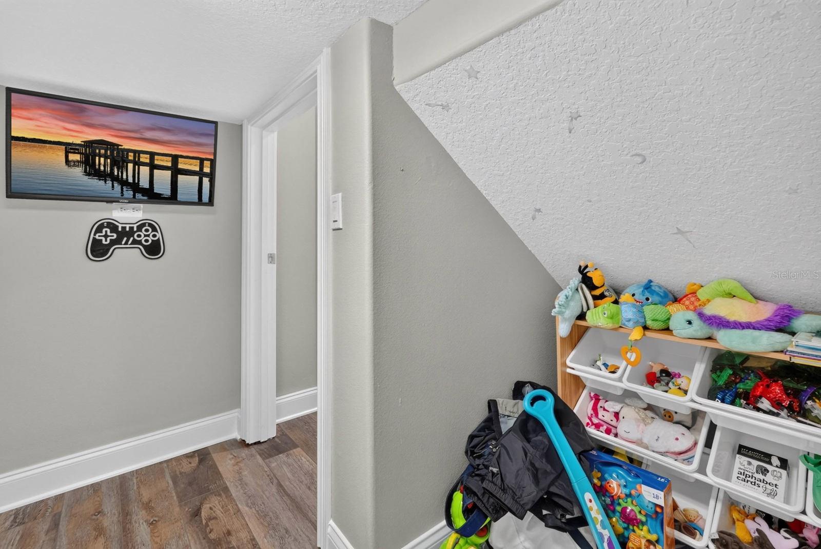 32 Northshore Ave Property Photo 55