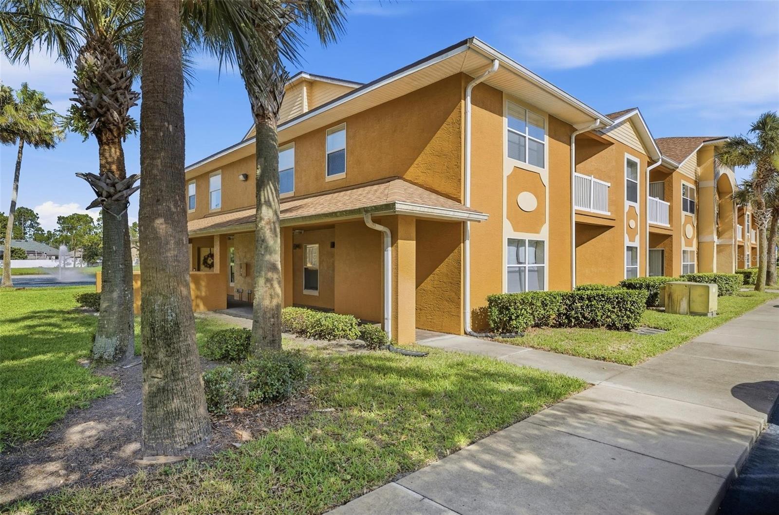 4600 E MOODY BLVD #1P Property Photo 1