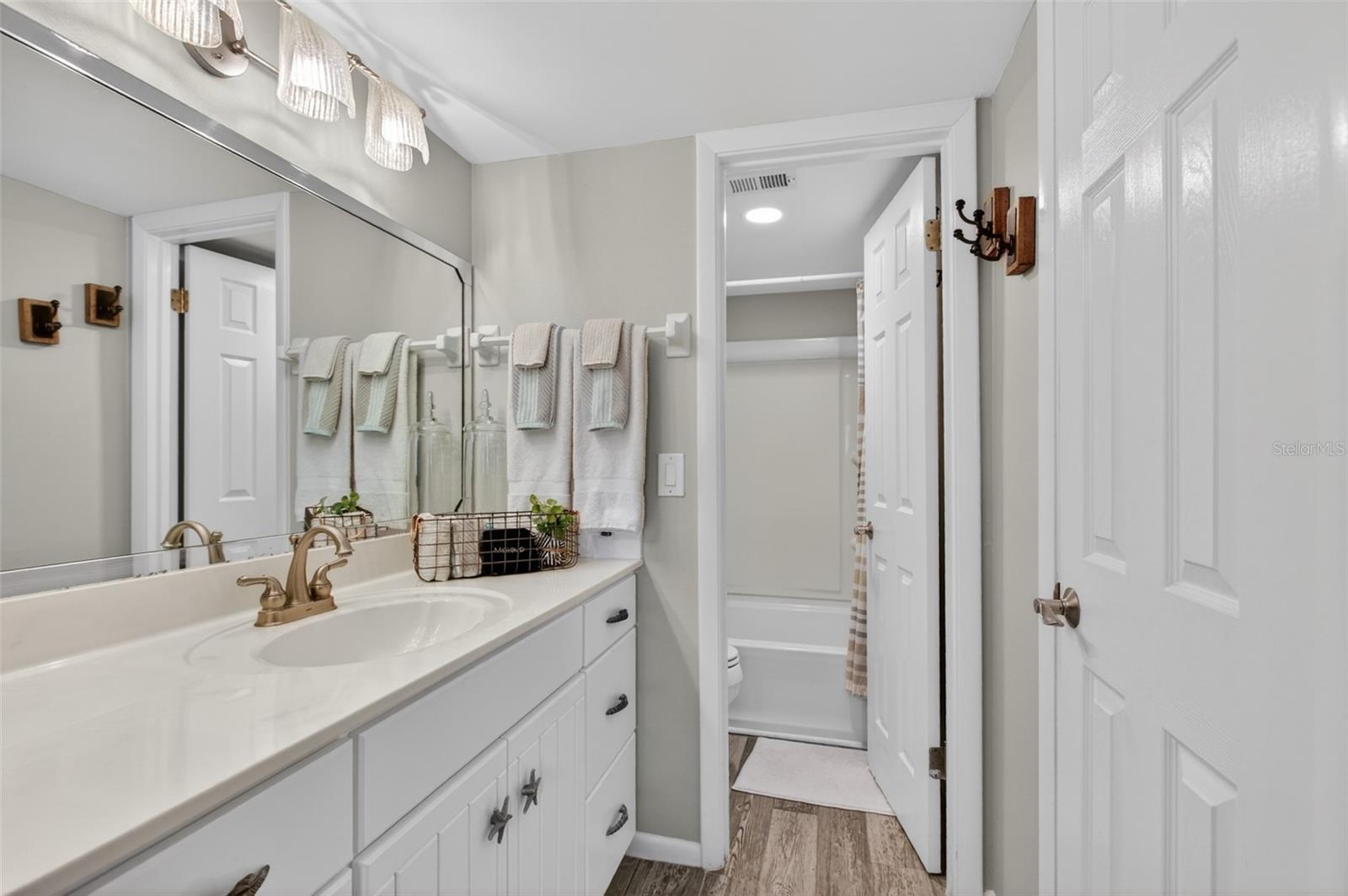 6300 A1a S #b24u Property Photo 15