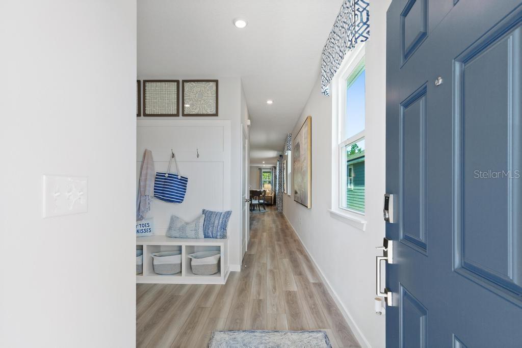 1341 Ribbon Pl Property Photo 6