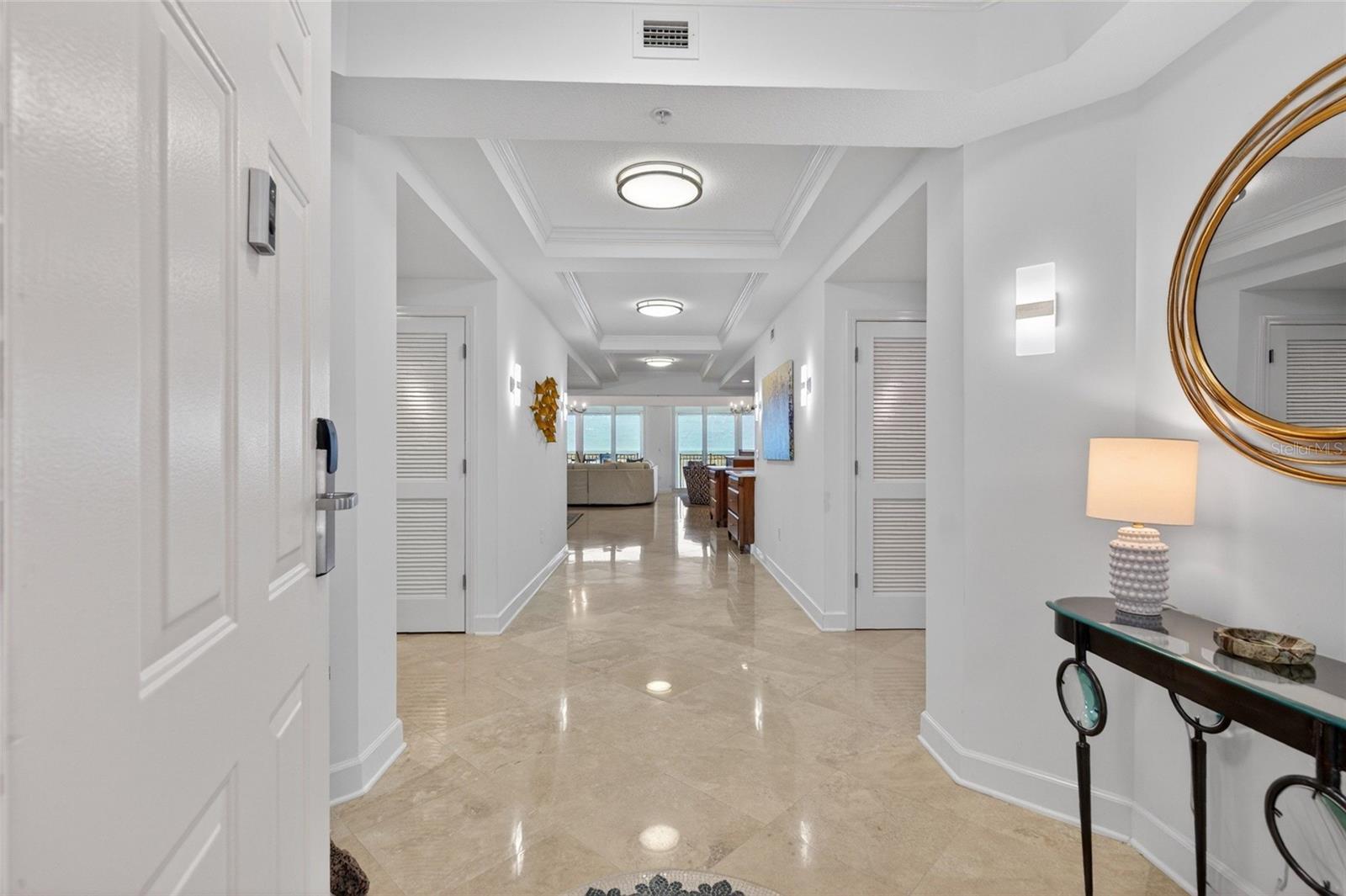 200 Ocean Crest Dr #812 Property Photo 3