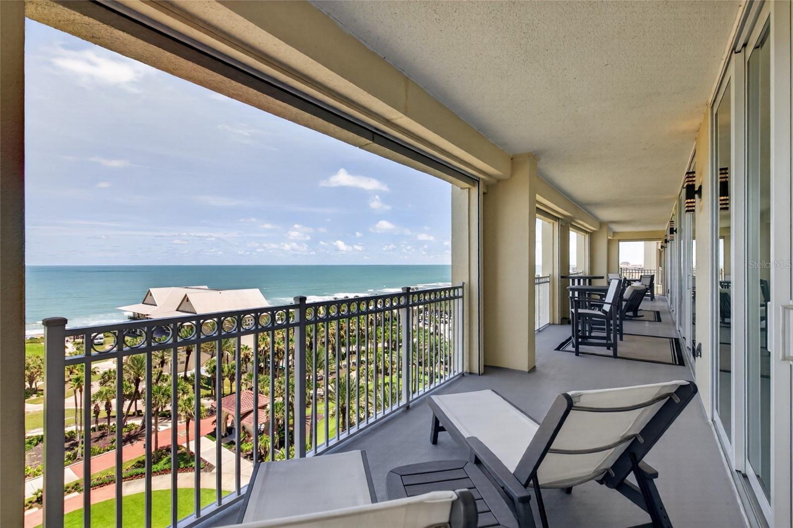 200 Ocean Crest Dr #812 Property Photo 17