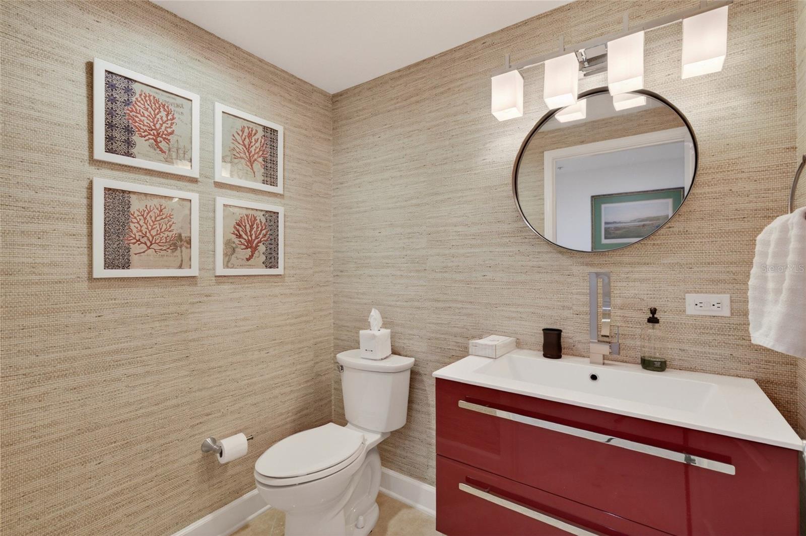 200 Ocean Crest Dr #812 Property Photo 32