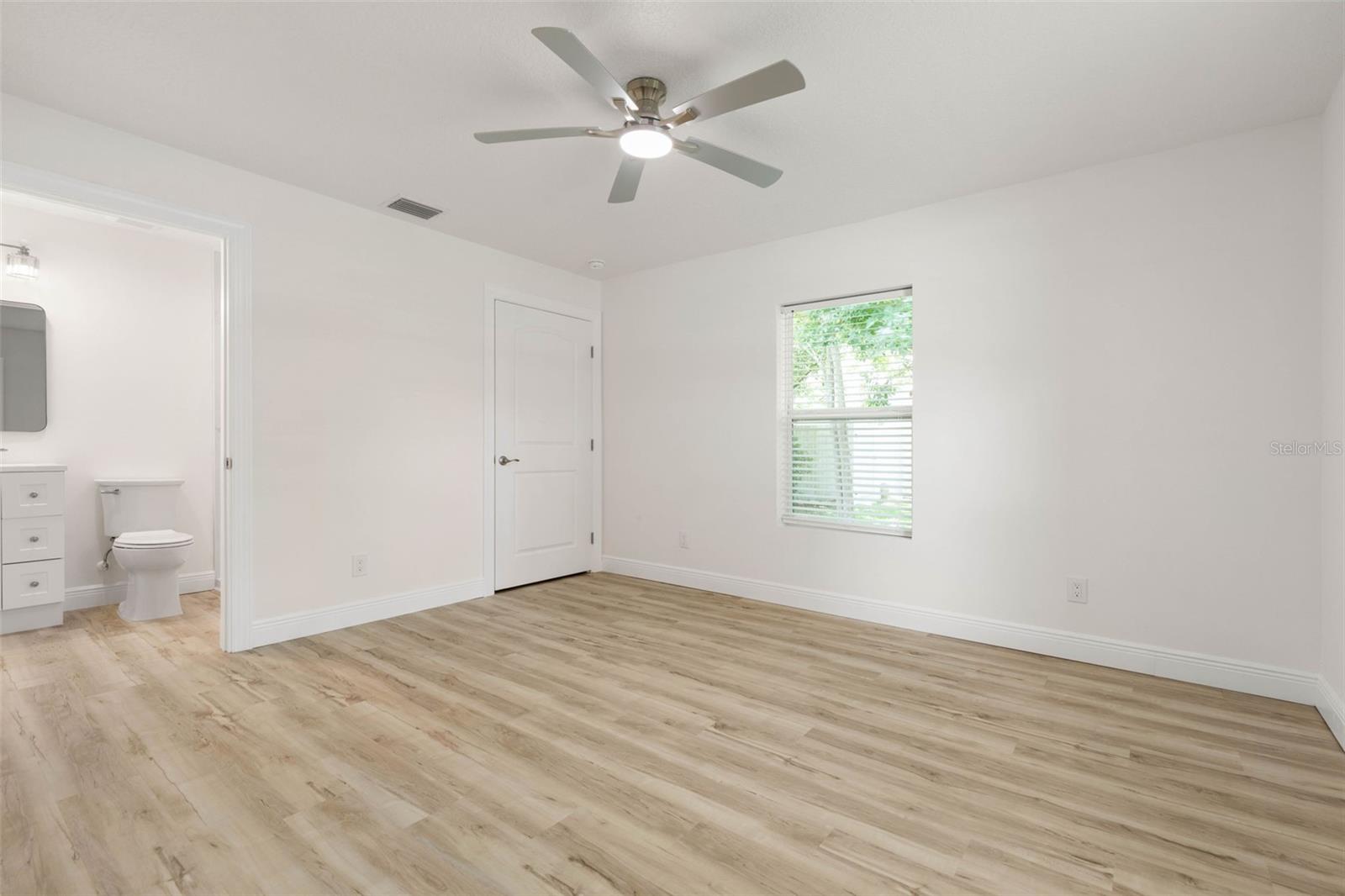 28 Woodston Ln Property Photo 29
