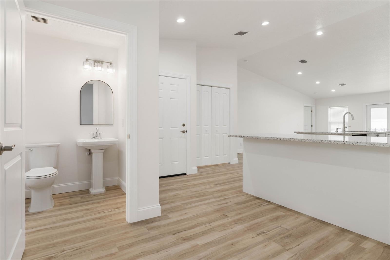 28 Woodston Ln Property Photo 35