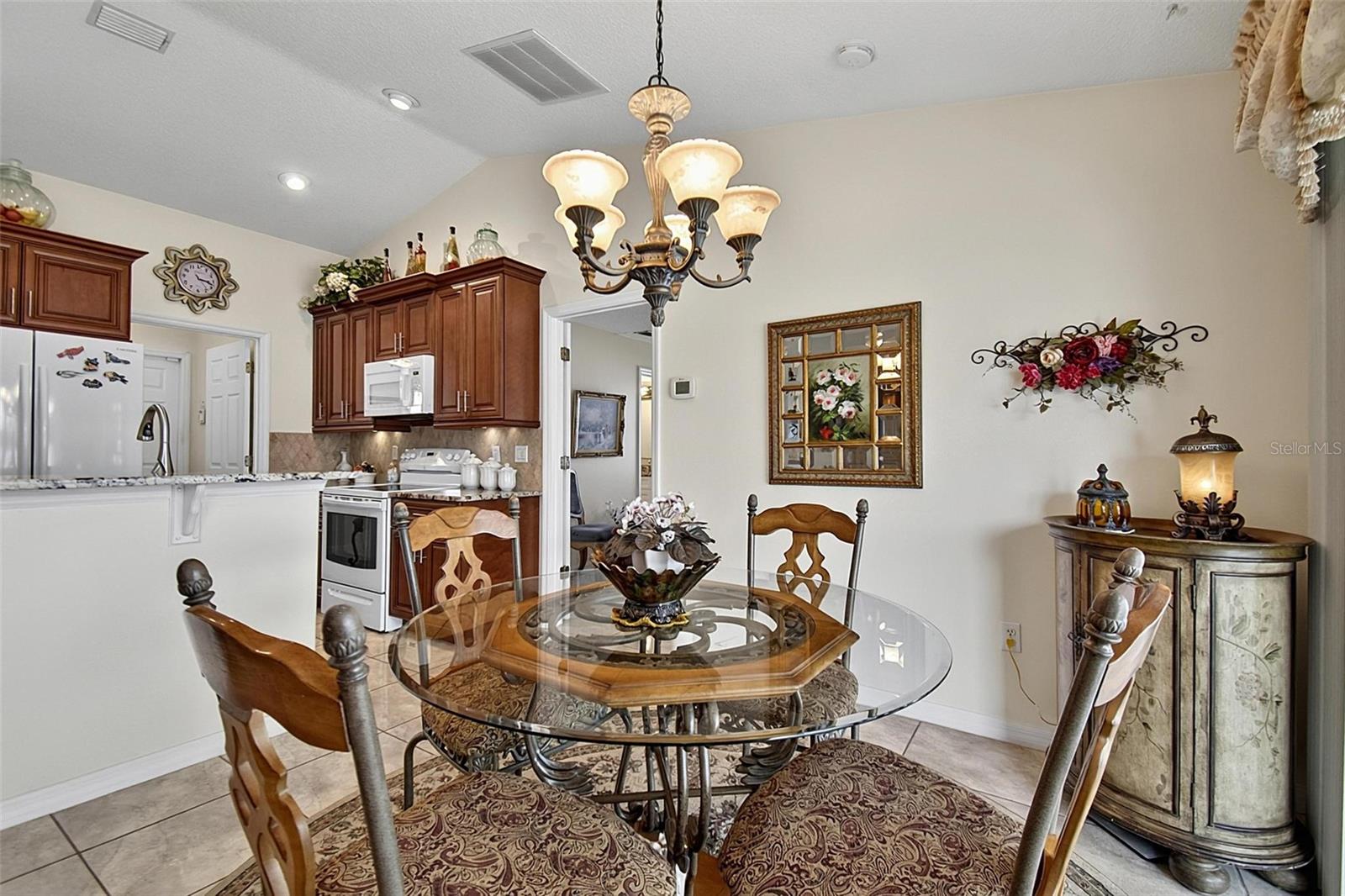 24 Lynbrook Dr Property Photo 19