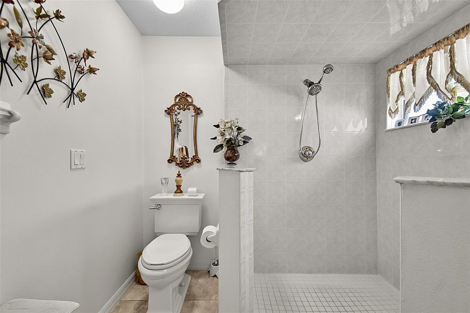 24 Lynbrook Dr Property Photo 33