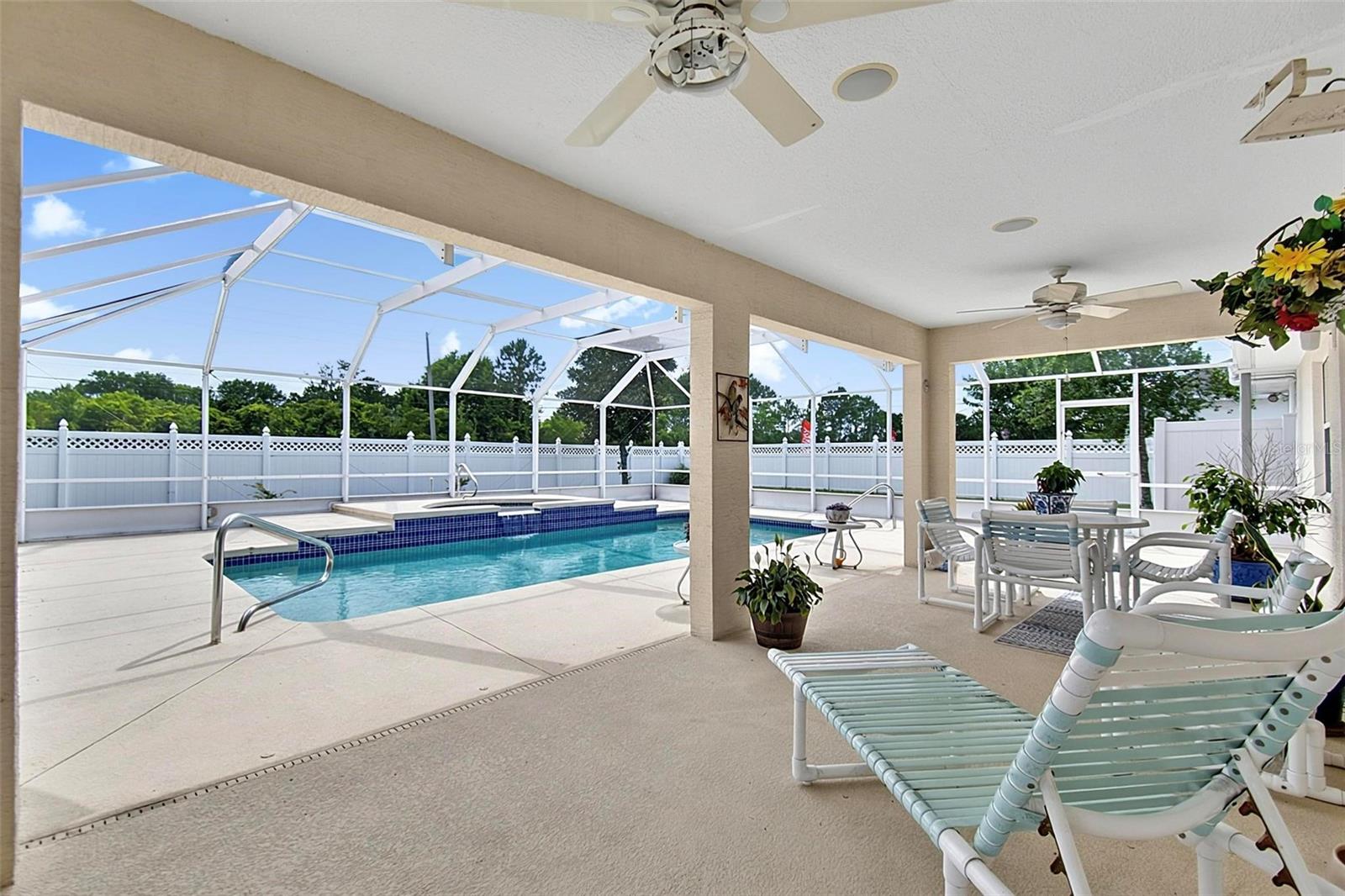 24 Lynbrook Dr Property Photo 44