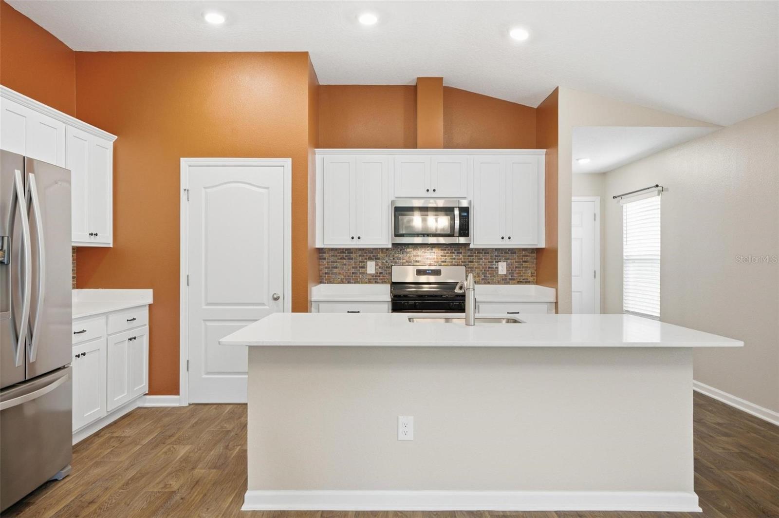 5 Caddy Ct Property Photo 3