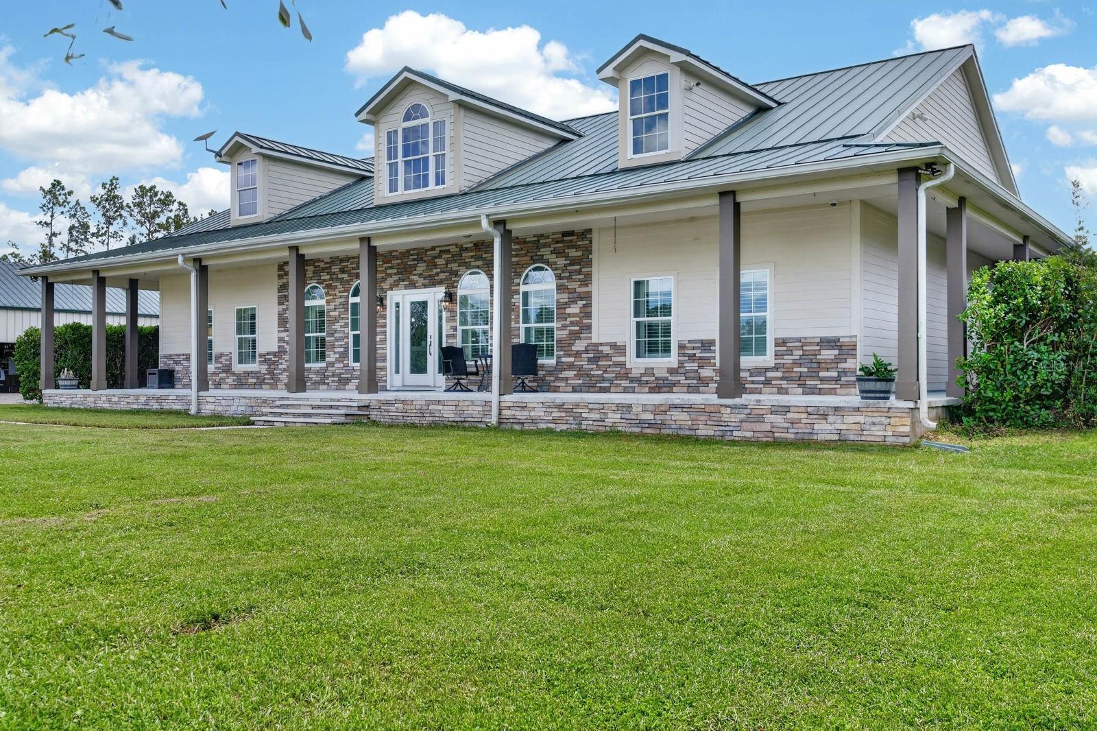 103 Sweetwater Trl Property Photo 4