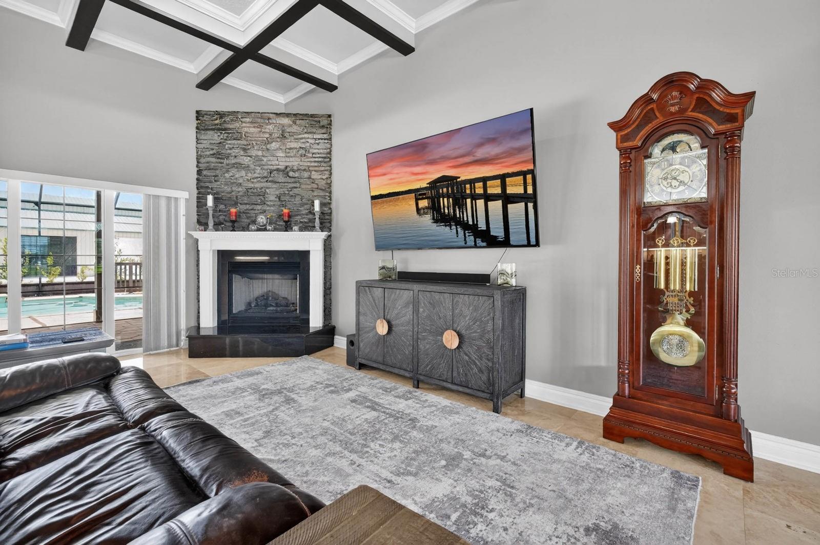 103 Sweetwater Trl Property Photo 14
