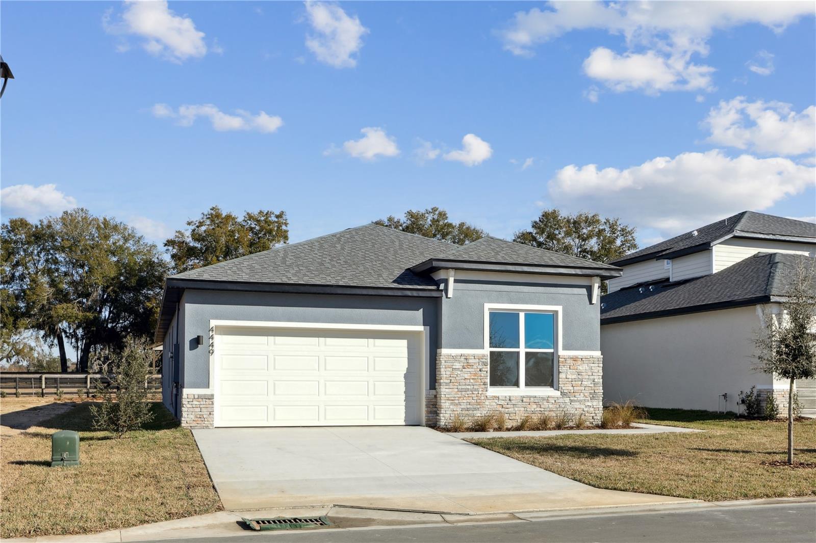 82 Springwood Dr Property Photo 2
