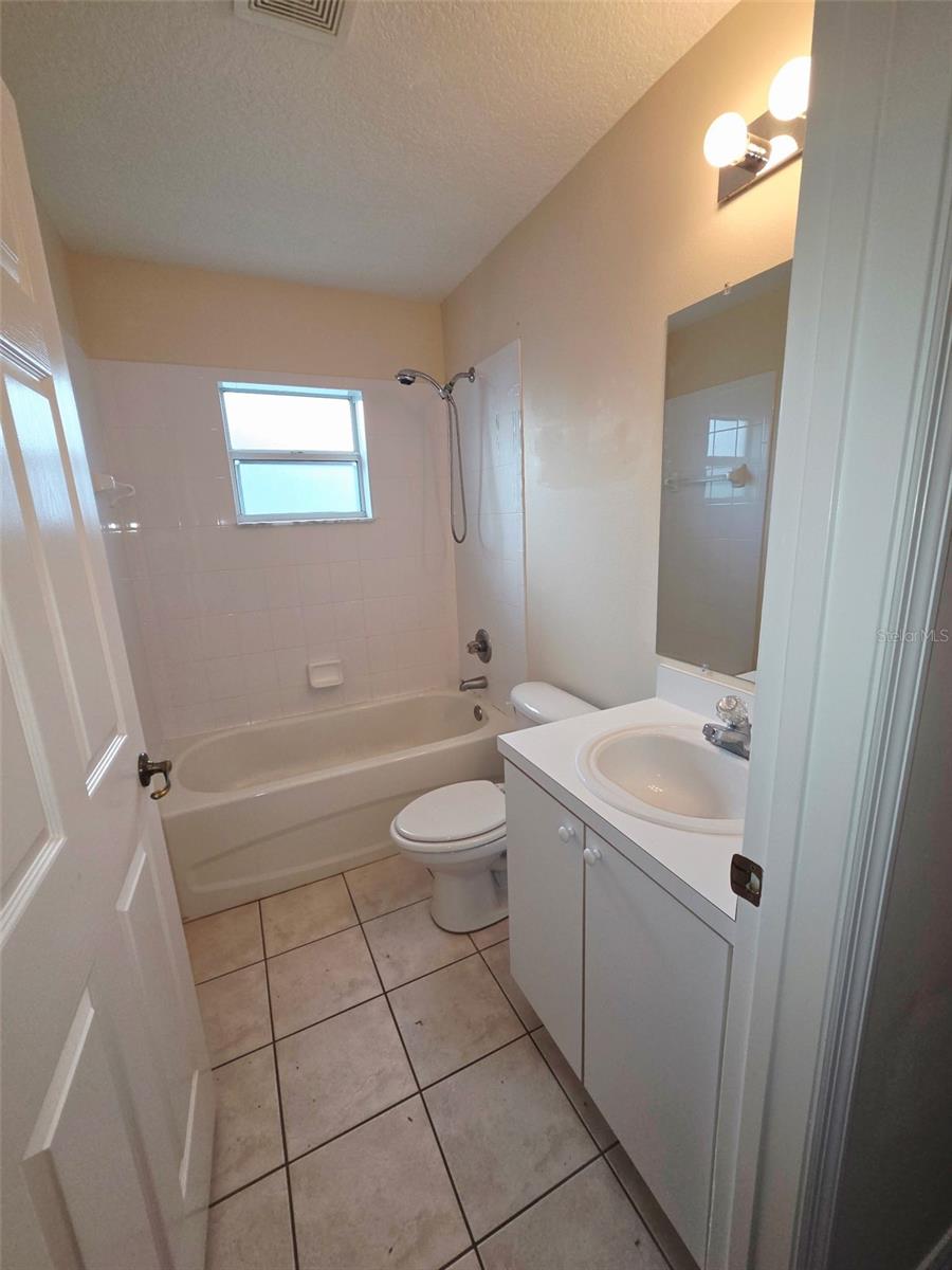 3 Port Ln Property Photo 17