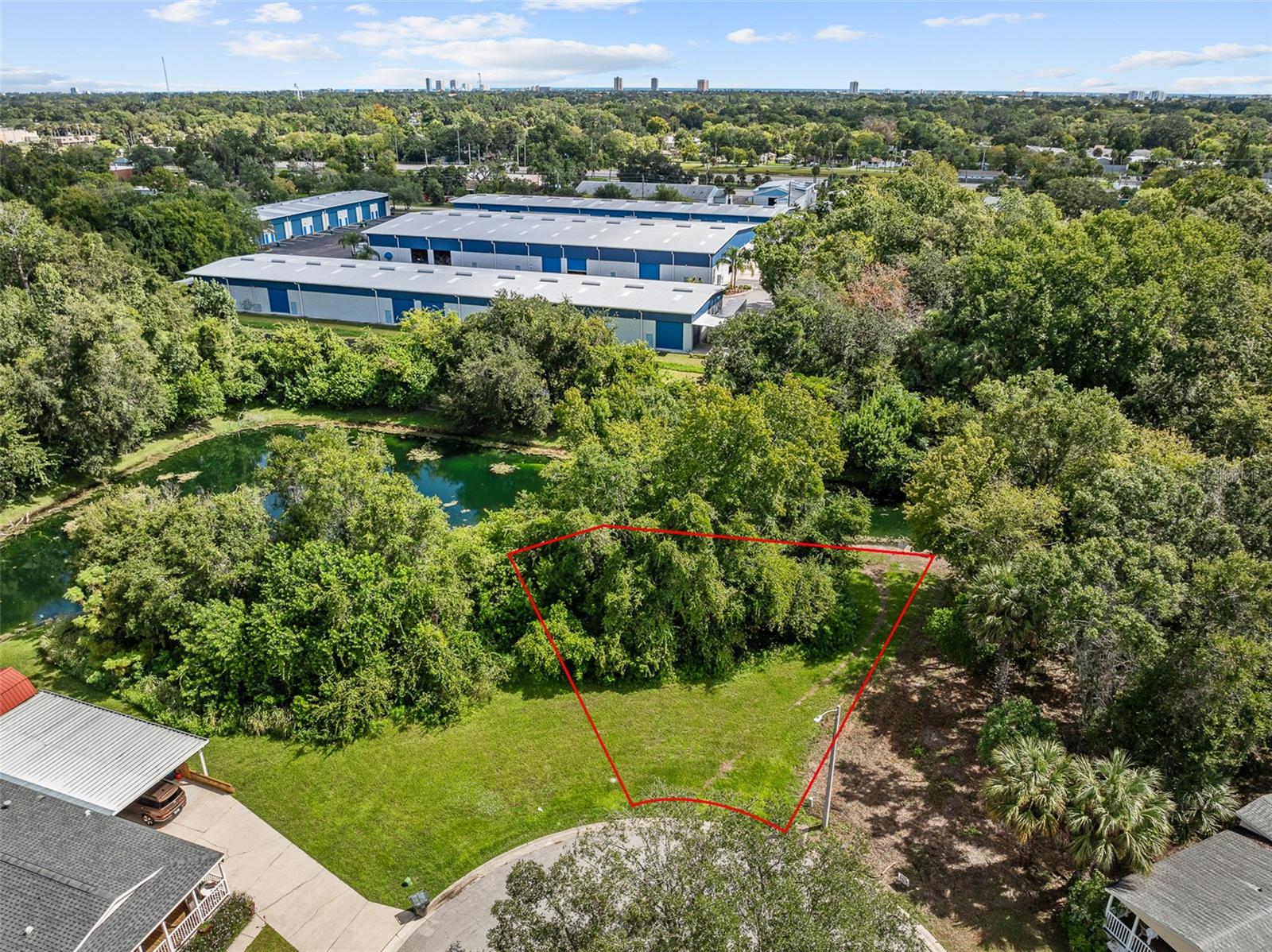 1082 Yaupon St Property Photo 4