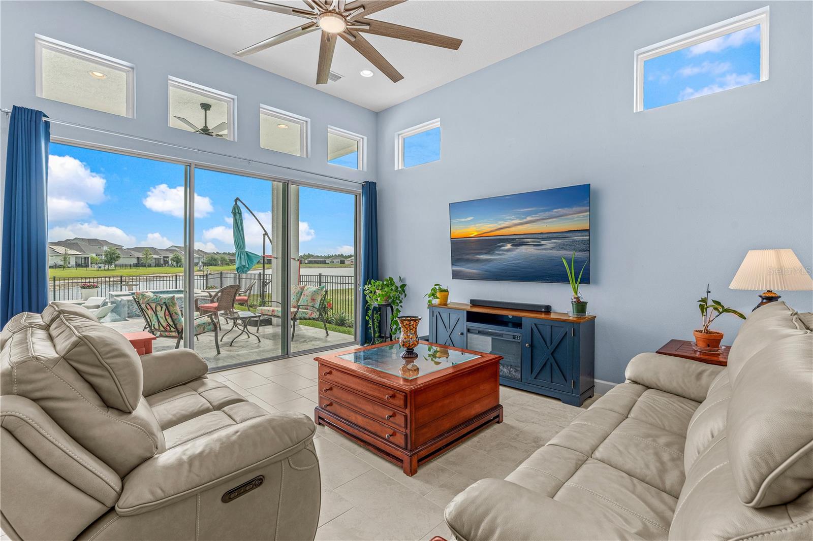 268 Mosaic Blvd Property Photo 4