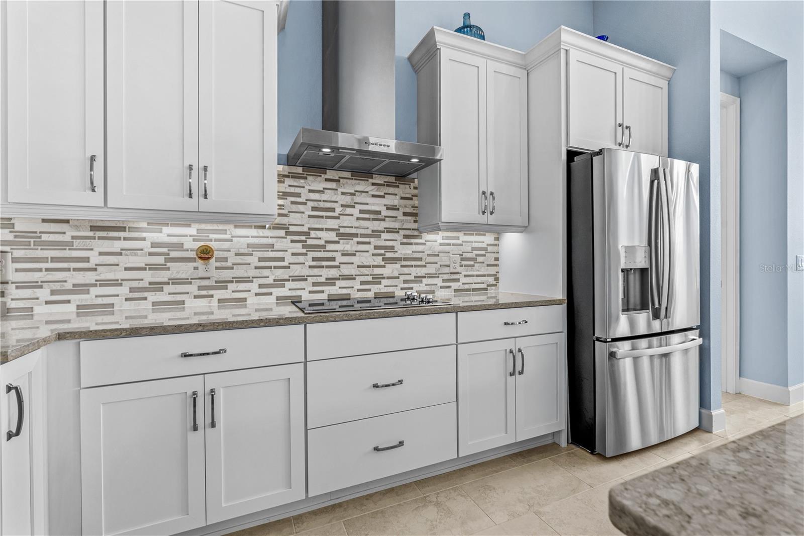 268 Mosaic Blvd Property Photo 8