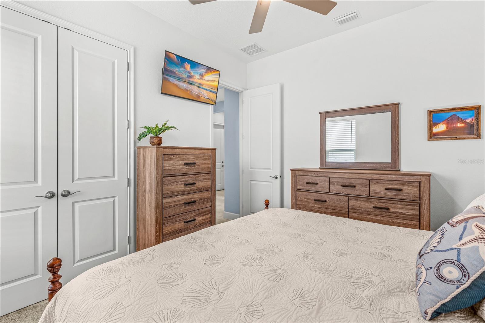 268 Mosaic Blvd Property Photo 24