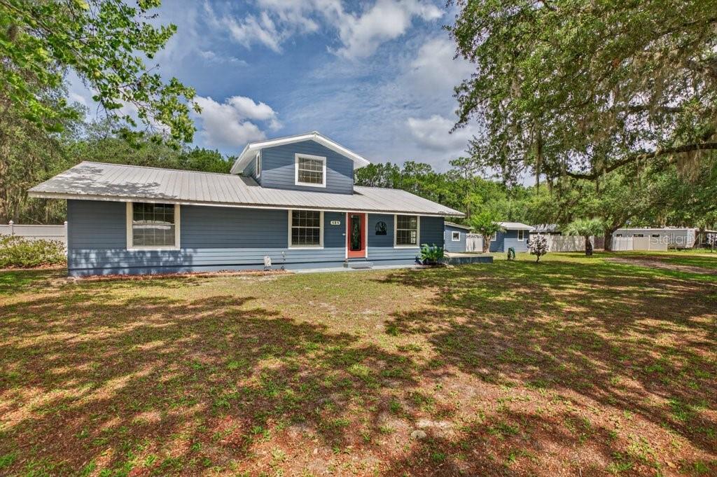 121 Daren Dr Property Photo 1