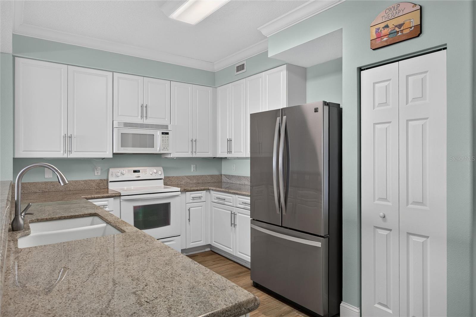60 Surfview Dr #206 Property Photo 6
