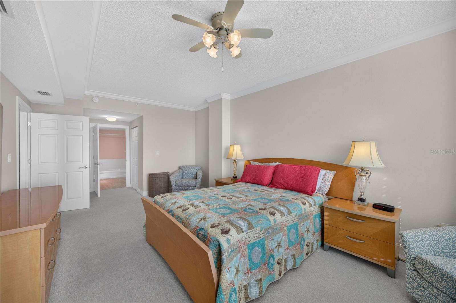60 Surfview Dr #206 Property Photo 13