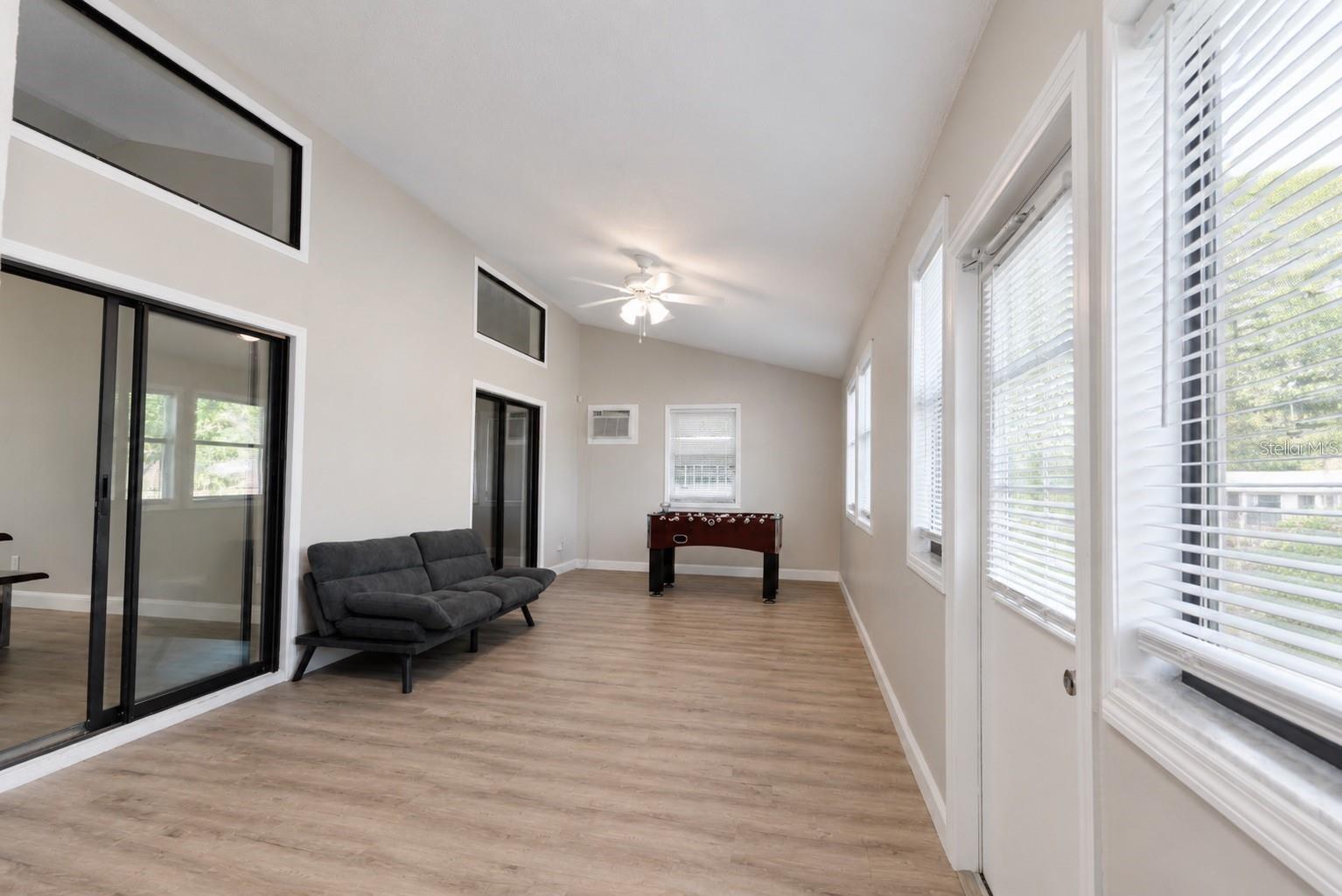10 Falls Pl Property Photo 35