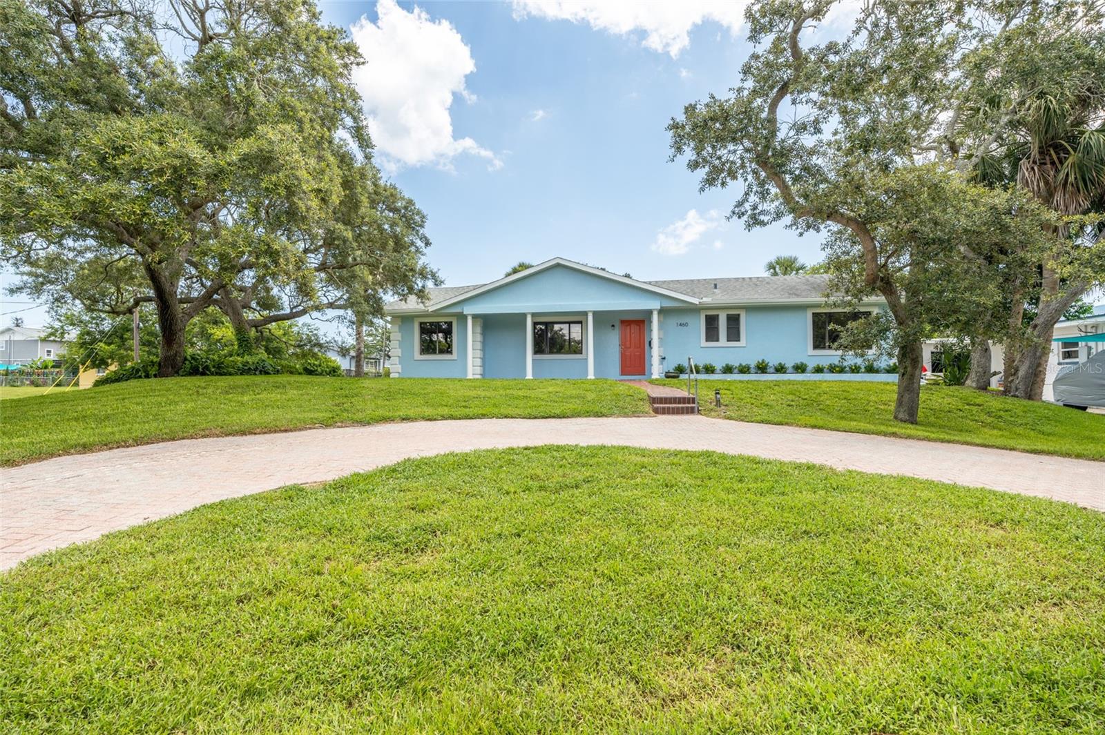 1460 N PENINSULA DR