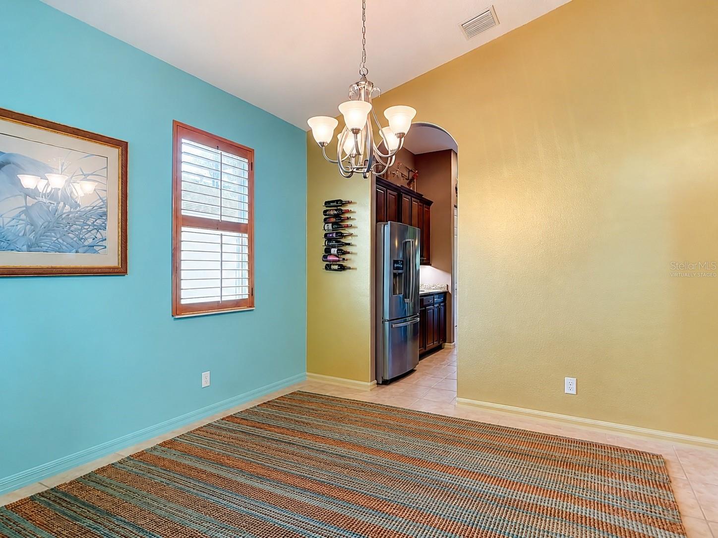 111 S Hummingbird Pl Property Photo 8