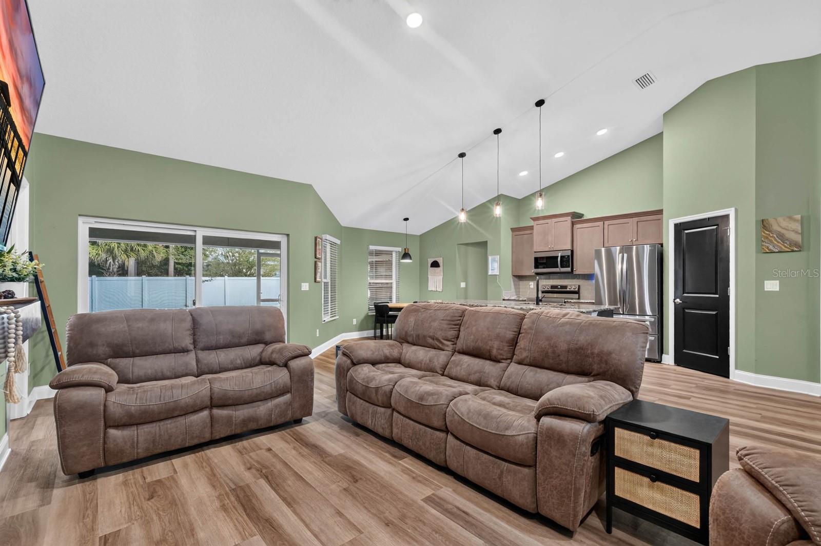 5 Lynton Pl Property Photo 11