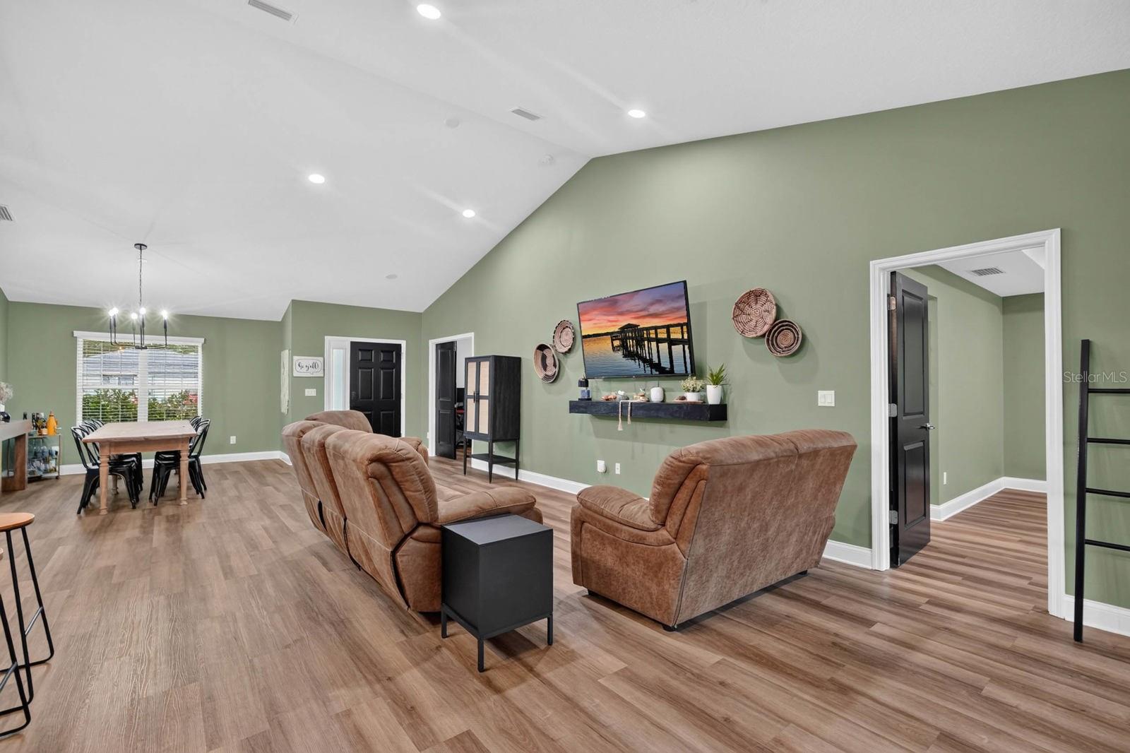 5 Lynton Pl Property Photo 15