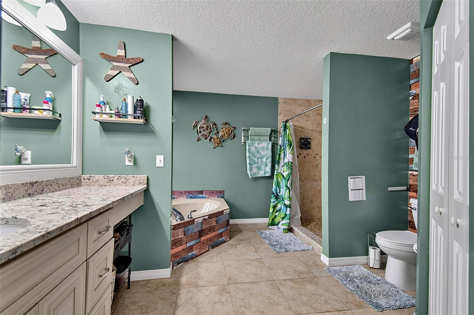 10 Larkspur Way Property Photo 12