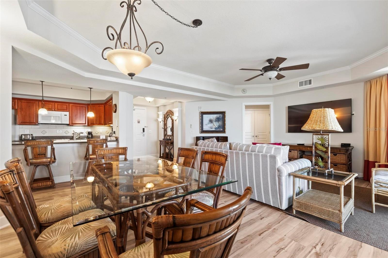 200 Ocean Crest Dr #705 Property Photo 12