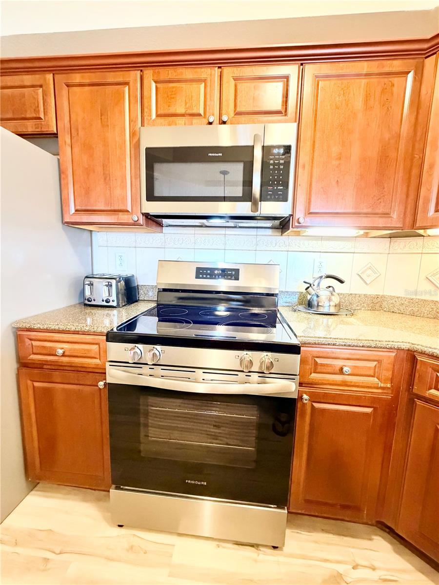 200 Ocean Crest Dr #705 Property Photo 15